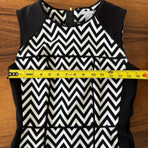 H&M Black and White Chevron Design Top and Skirt Set size 4-6 - Picture 6 of 15